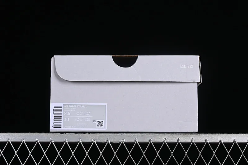 All Categories Nk Air Force 1 Air Force Series Nk Air Force 1 Mid Air Force Mid Nk Air Force 1'07 Mid Beige Air Force One Mid Casual Sneakers CQ3866-015